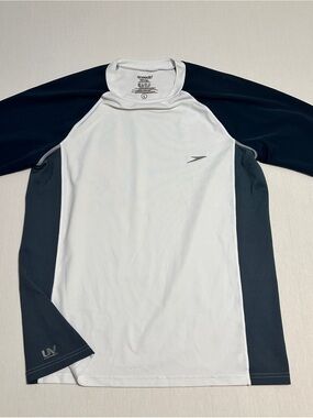 Speedo Men’s White and Navy Long Sleeve Swim Rash Guard